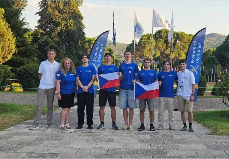 Úspěchy české delegace na Mezinárodní EO v Řecku!